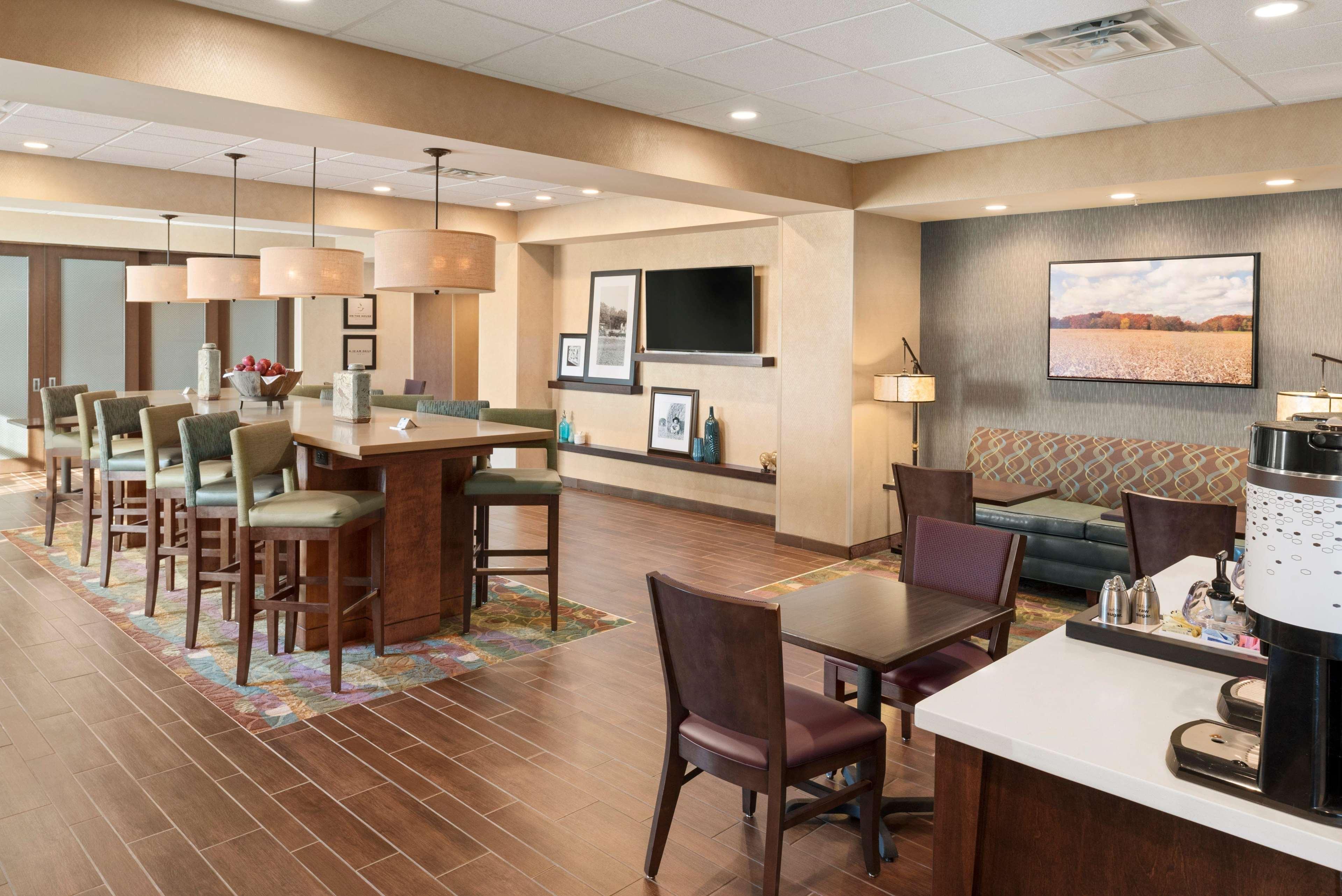 Hampton Inn Lincoln Airport, Ne מראה חיצוני תמונה